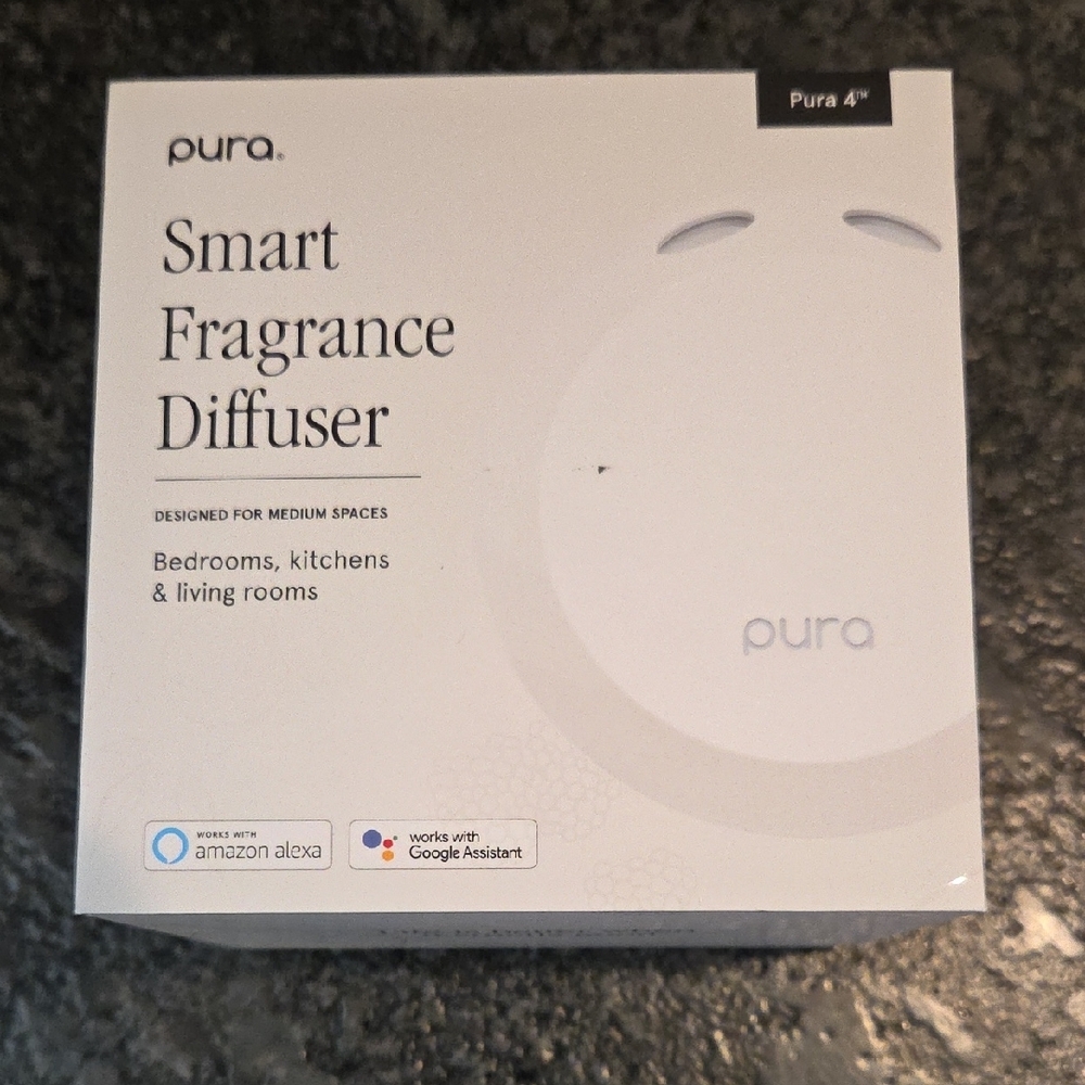 Pura Smart Fragrance Diffuser Set in Pink and White - Picture 2 of 5
